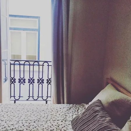 דירה Huge Sunny 4bedroom In Principe Real.