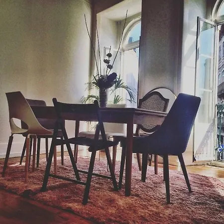 Huge Sunny 4bedroom In Principe Real. ליסבון
