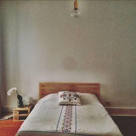 Huge Sunny 4bedroom In Principe Real. ליסבון